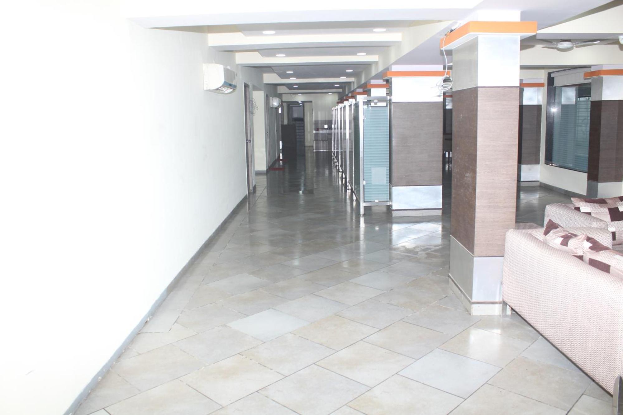 Hotel Western Court Boisar Экстерьер фото